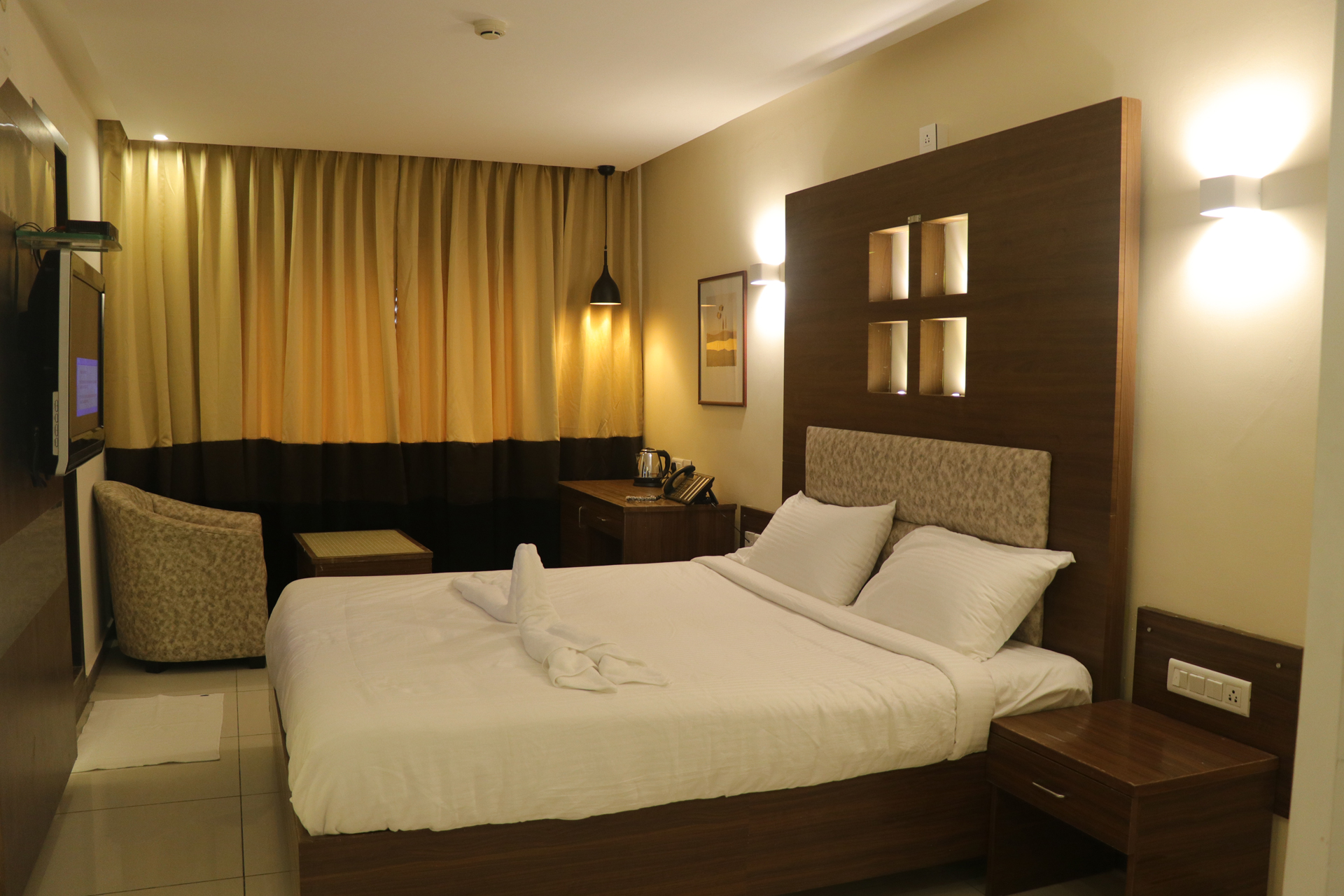 Klase Hotels Best Hotels in Chennai Banquet Hall in Guindy